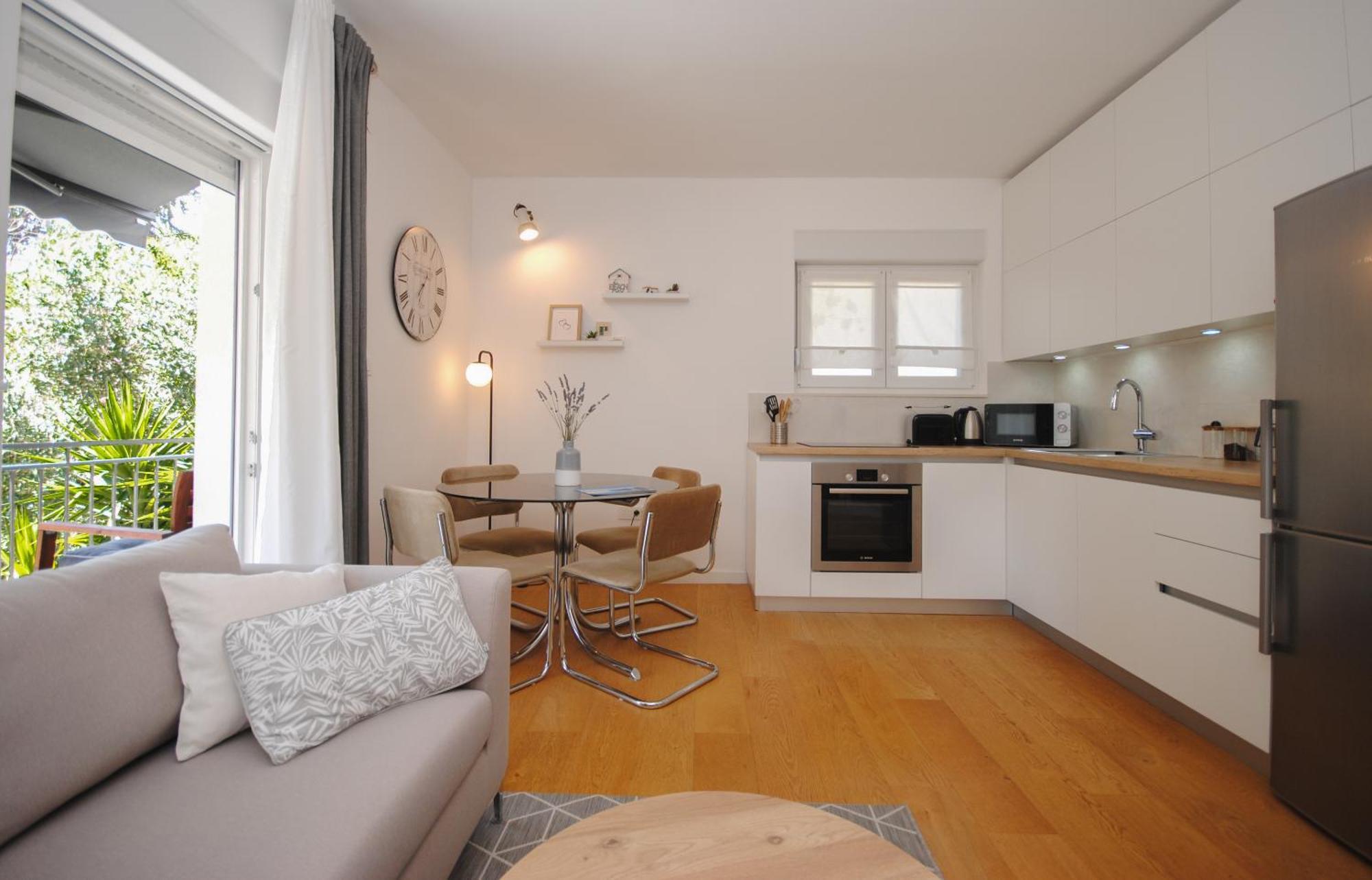 Park View Apartments Каштела Экстерьер фото